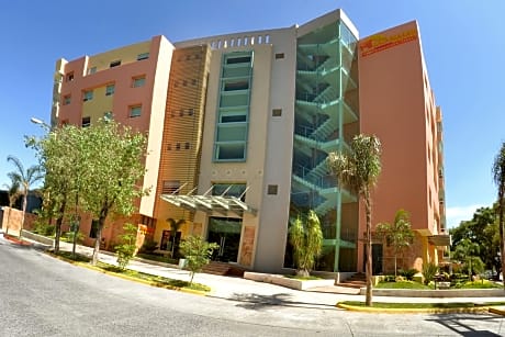 Hostalia Hotel Expo & Business Class