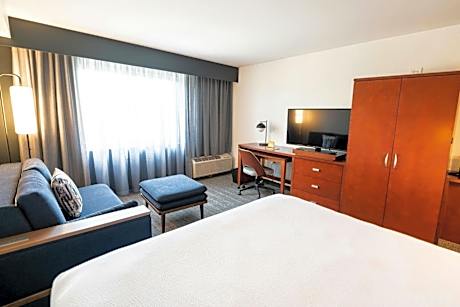 King Room with Sofa Bed