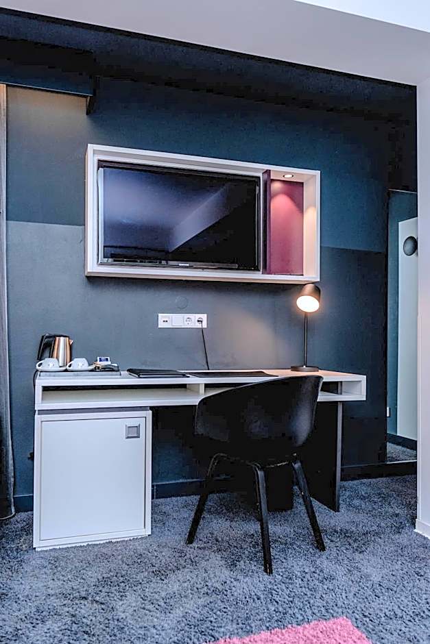 Hotel Bliss