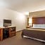 Comfort Inn & Suites Madison - Airport
