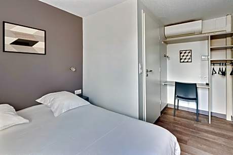 Double Room - 12m2