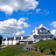 The Lucerne Inn