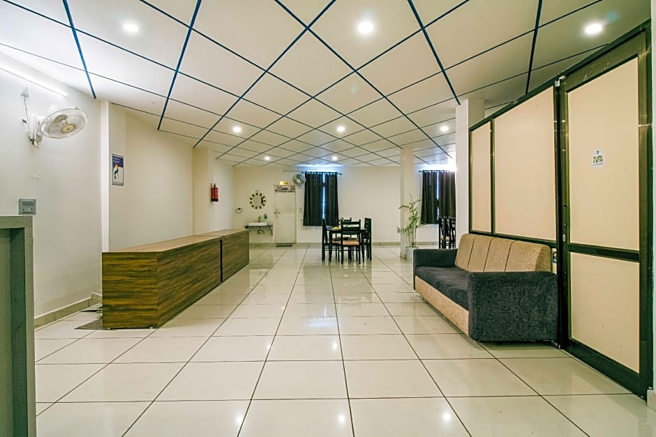 Treebo Paras Raj Near City Palace