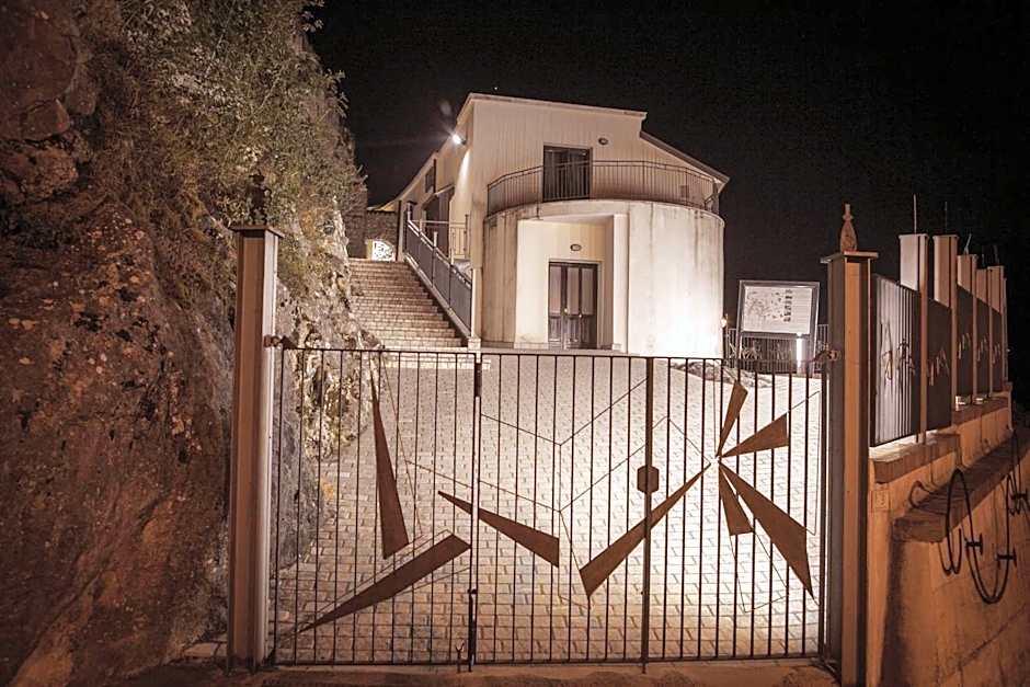 Ostello della Gioventù Massimo Troisi