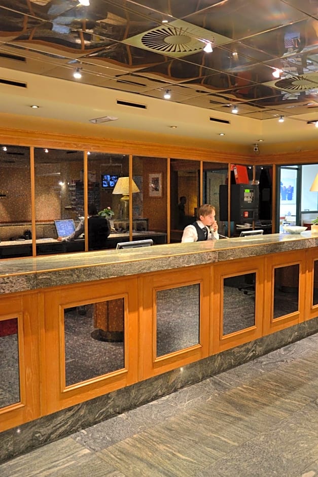 Fletcher Hotel Restaurant Carlton