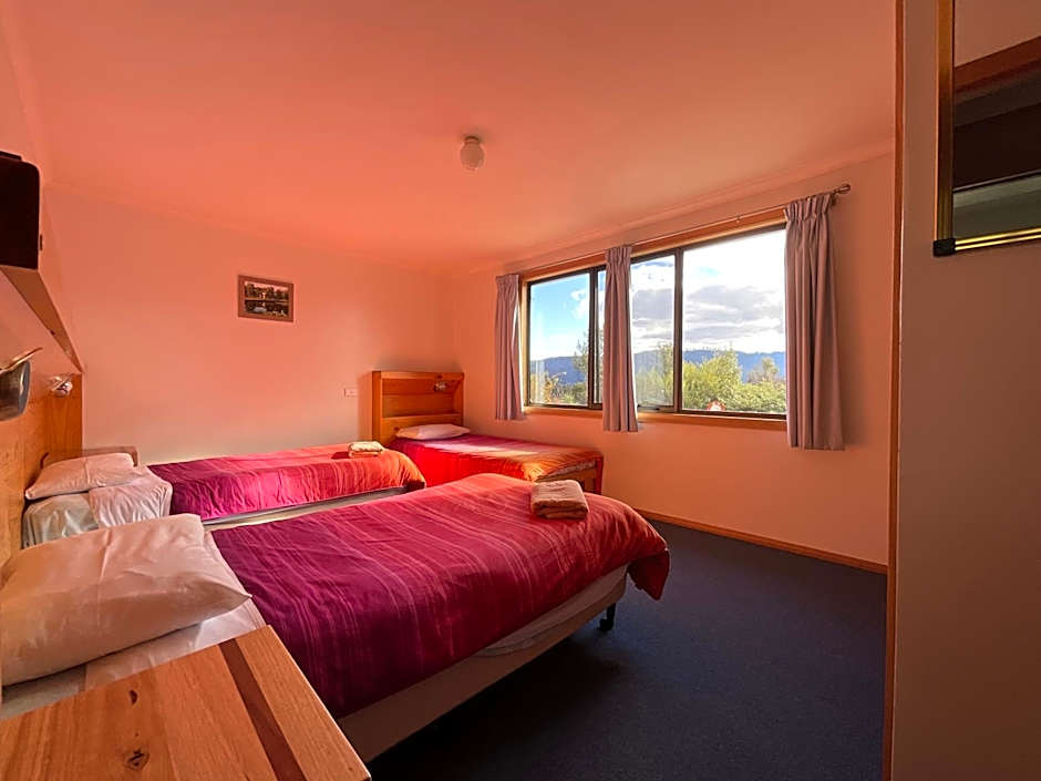 Silver Ridge Retreat