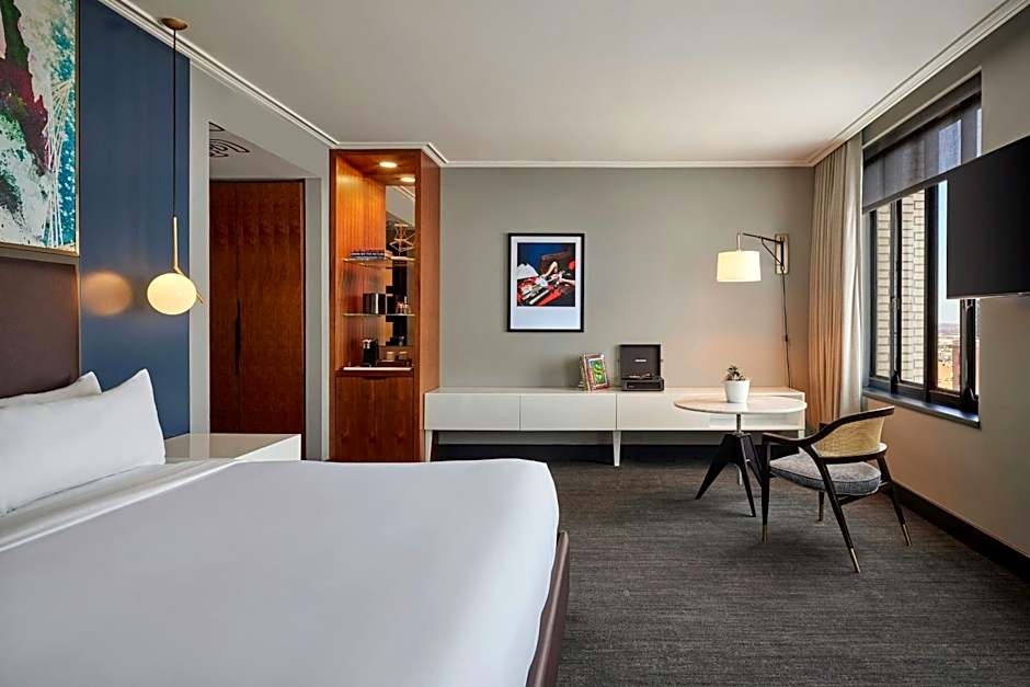 Renaissance Saint Elm Dallas Downtown Hotel