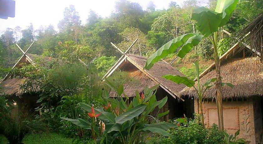 Hill Tribe Art House (Lahu & Akha Homestay)