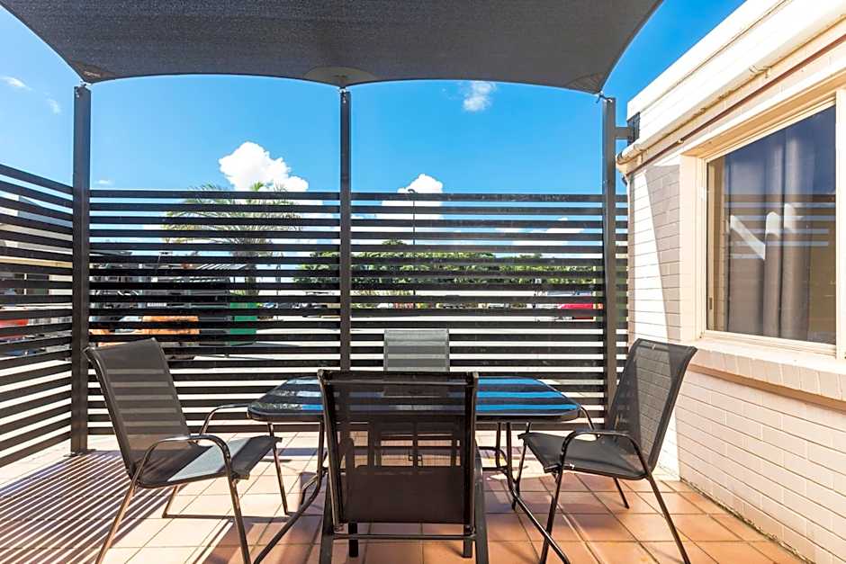 Nightcap At Balaclava Hotel