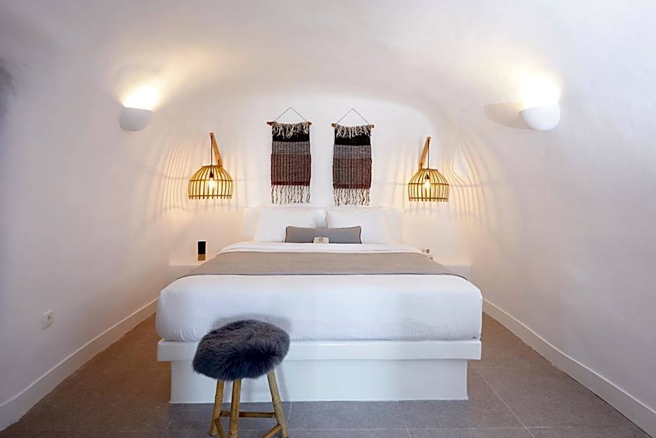 Virginia's Cave Villas