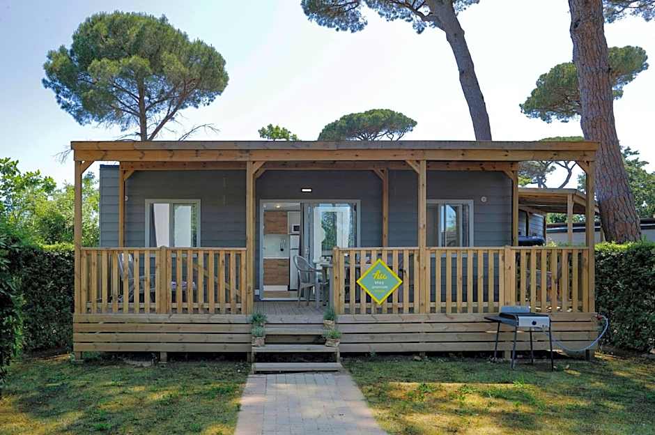 hu Park Albatros village