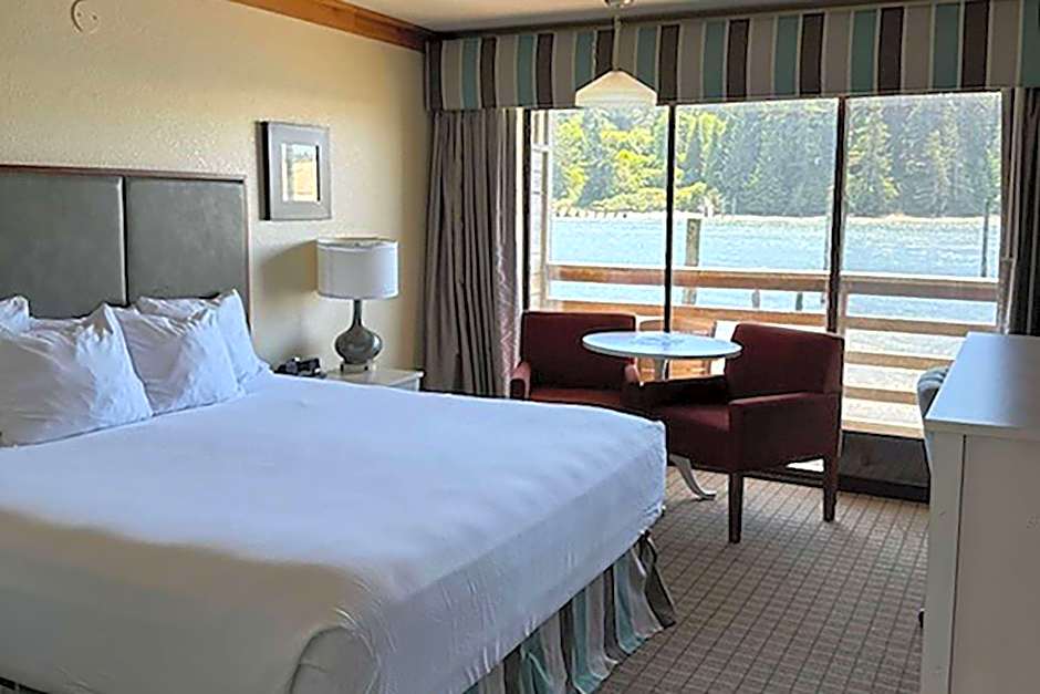 River House Inn, a Baymont by Wyndham