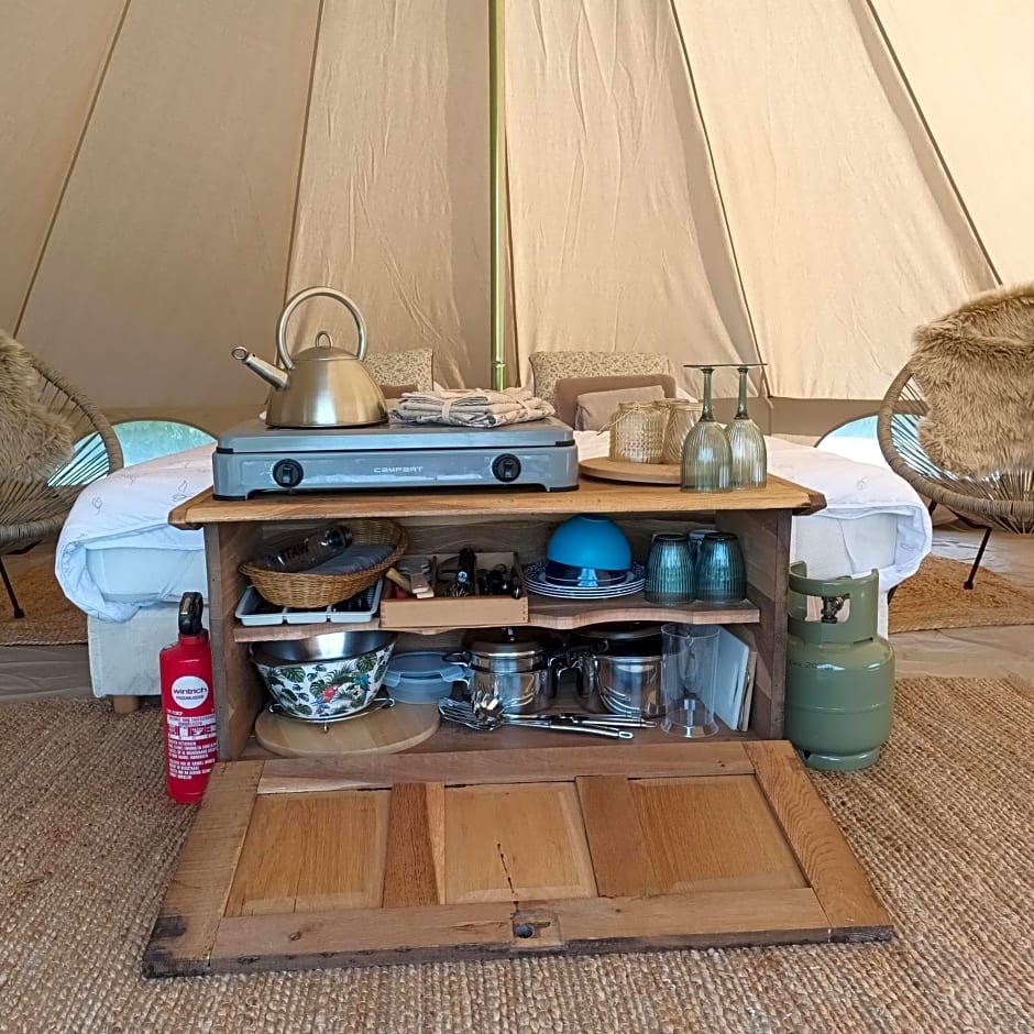 De Langenbrinck Eerlijk Heerlijk overnachten in blokhut en ingerichte tent