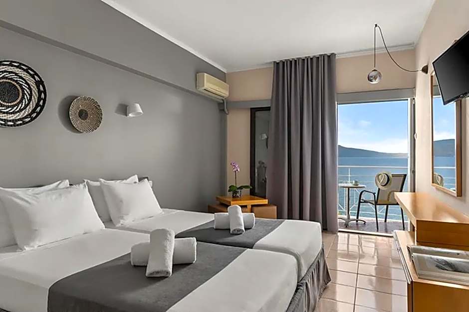 Calamos Beach Family Club