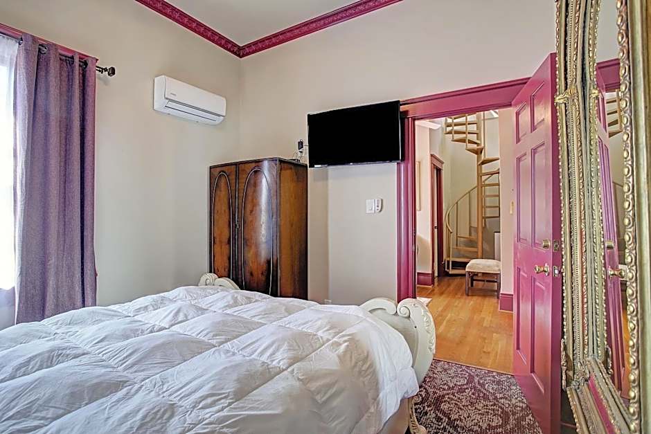 Sara's Bed and Breakfast Inn