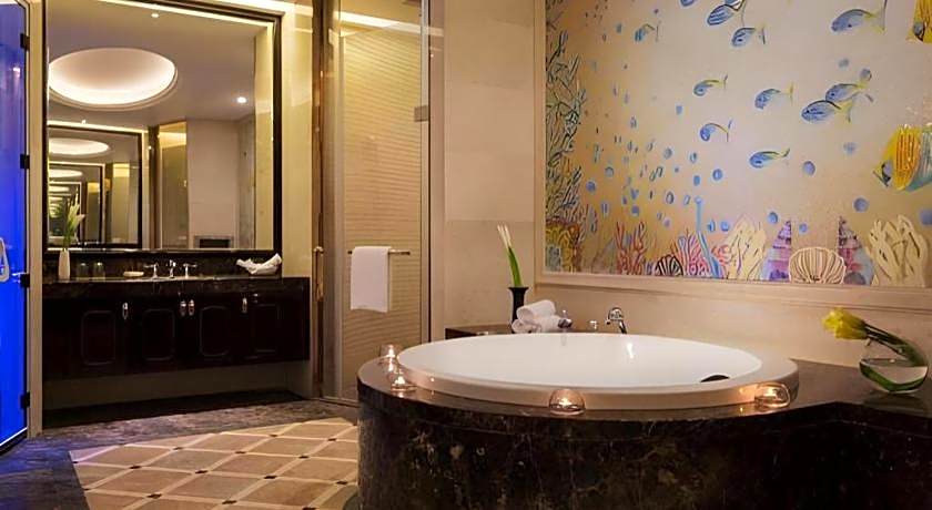 Chimelong Hengqin Bay Hotel