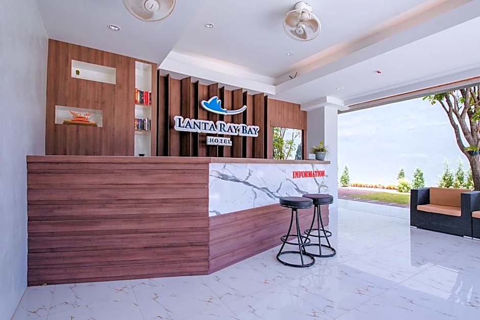 Lanta Ray Bay Hotel