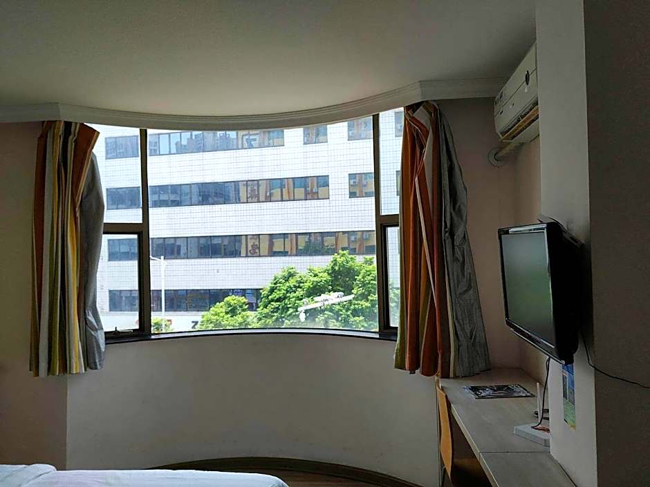 7 Days Inn Zhongshan University of Electronic Science and Technology the Mixc