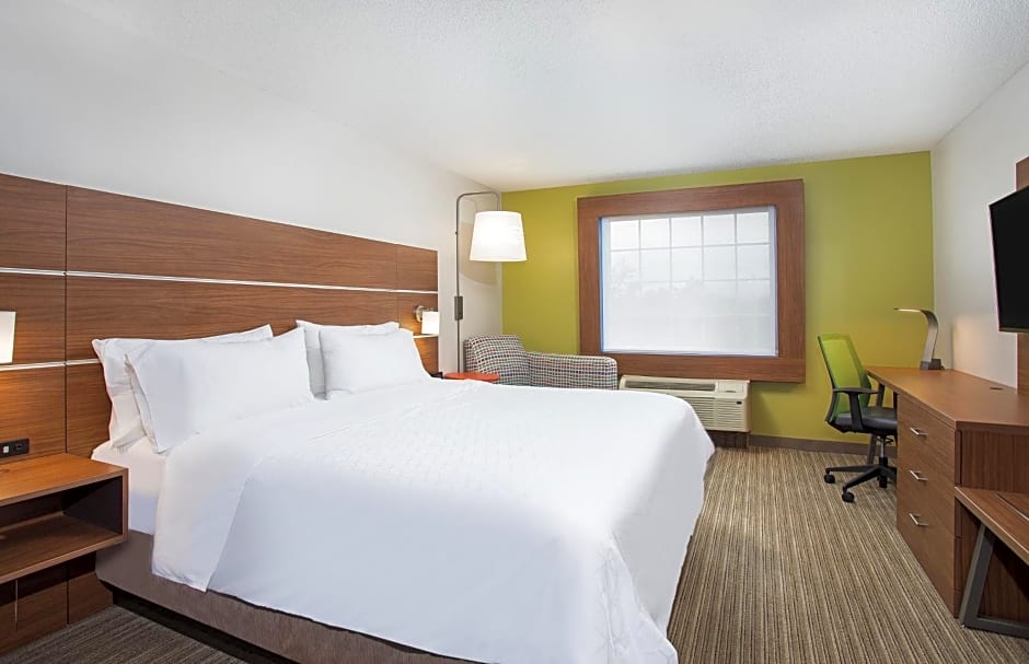 Holiday Inn Express Hotel & Suites Alcoa Knoxville Airport