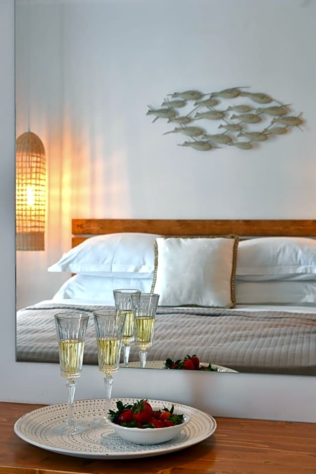 Ammos Luxury Rooms & Home