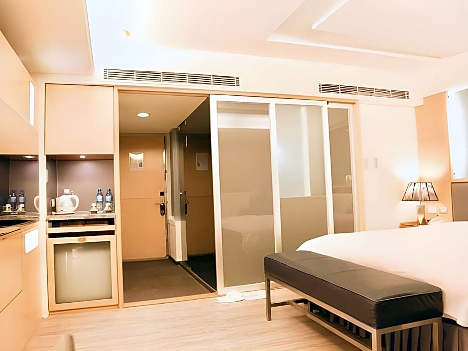 Shin Yuan Celeb Metro Hotel