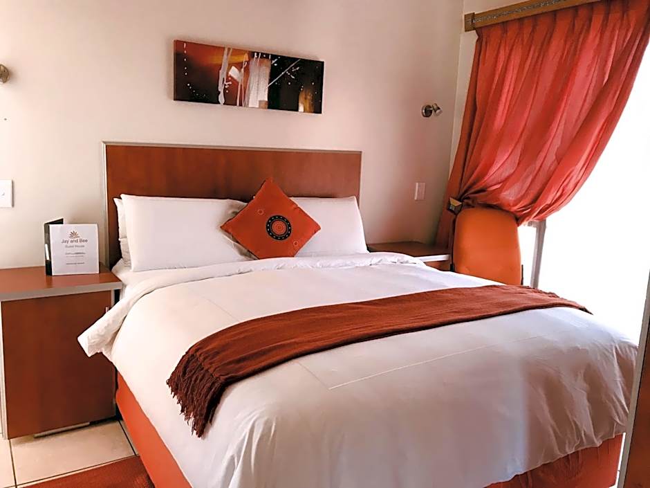 Jay and Bee Guesthouse