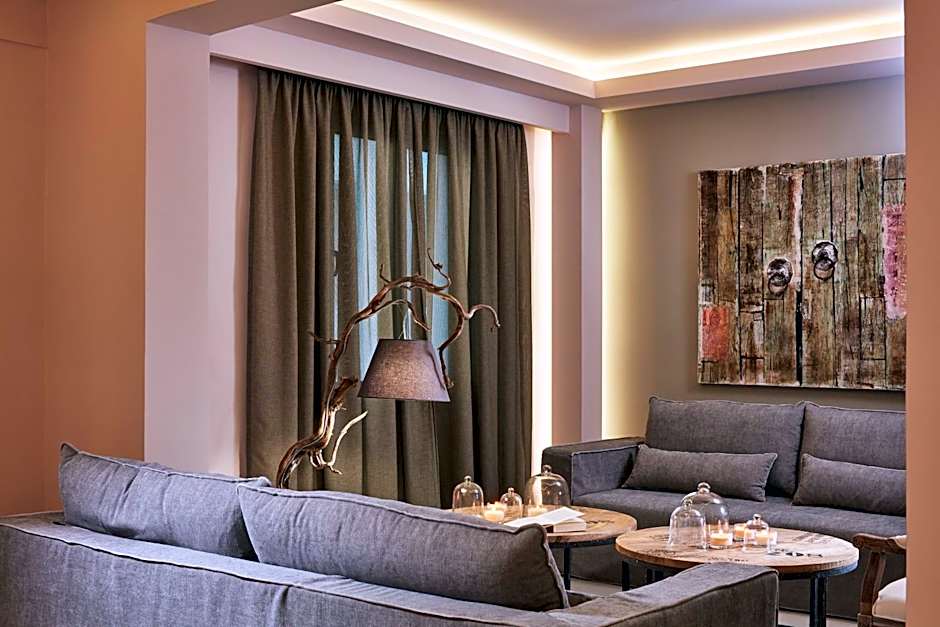 The Gardens Gallery Hotel