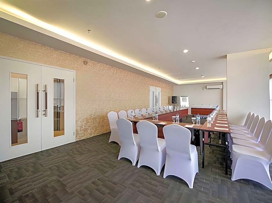 Whiz Prime Hotel Hasanuddin Makassar