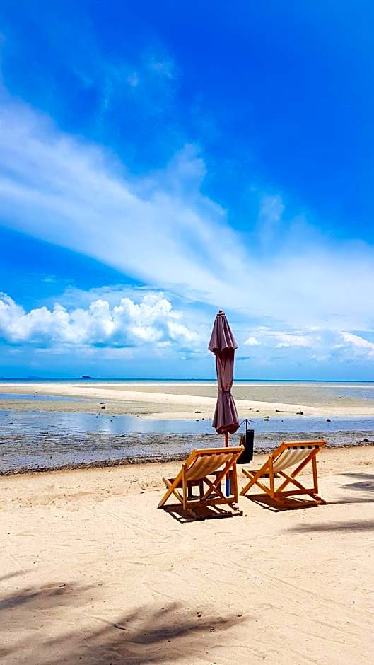 Castaway Beach Bungalows