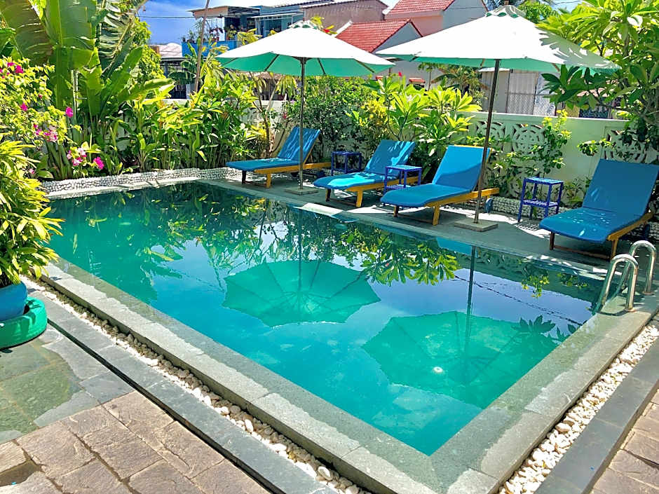 Hoi An Seaside Villa – Hoi An