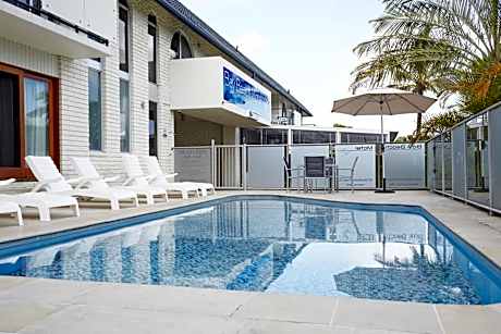Bay Beach Motel
