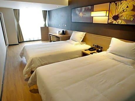 IU Compact U - Comfort Twin Room
