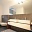 Hidalgo Suites