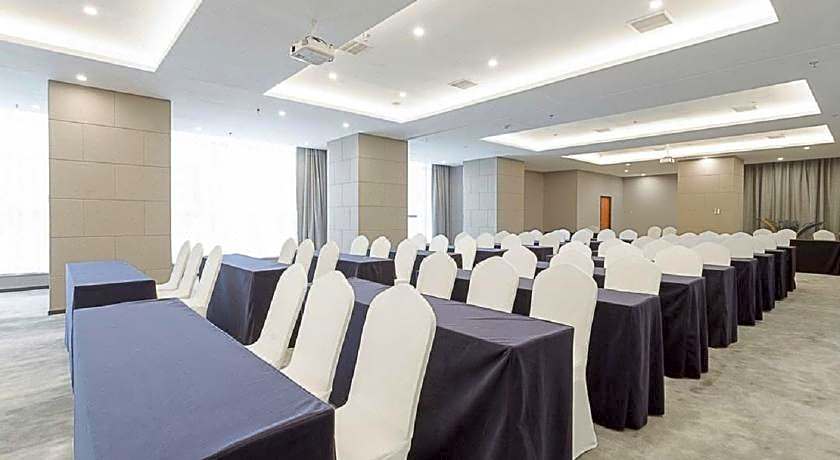 Fairfield by Marriott Xian North Station