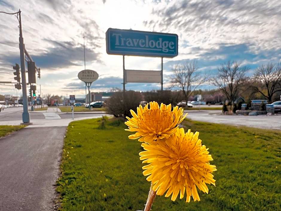 Travelodge by Wyndham Valleyfair Shakopee