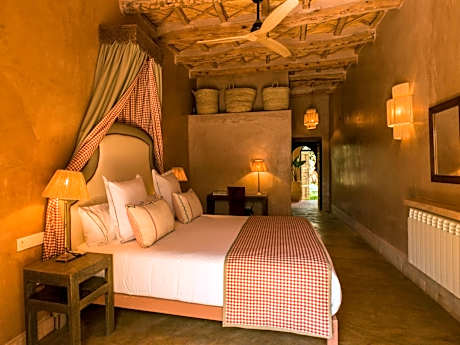 Junior Suite with Pool View