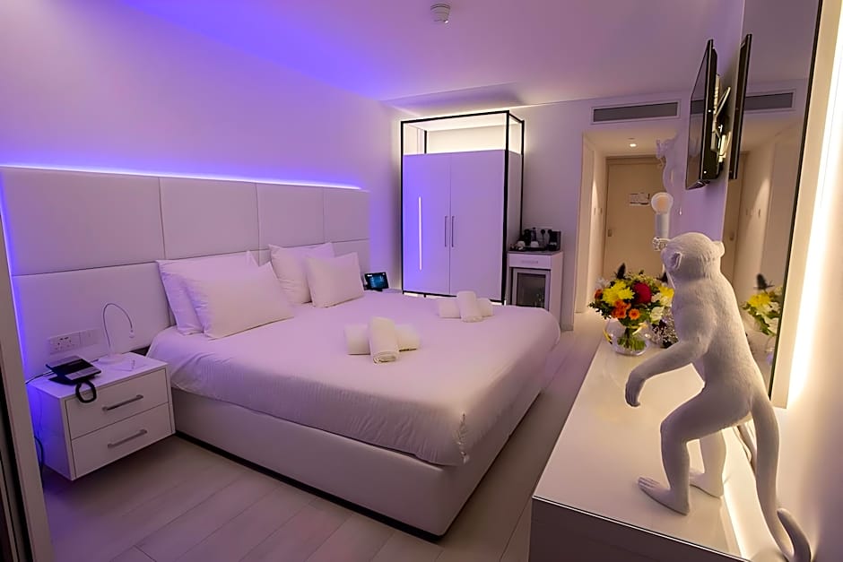 Hotel Napa Suites (Adults Only)