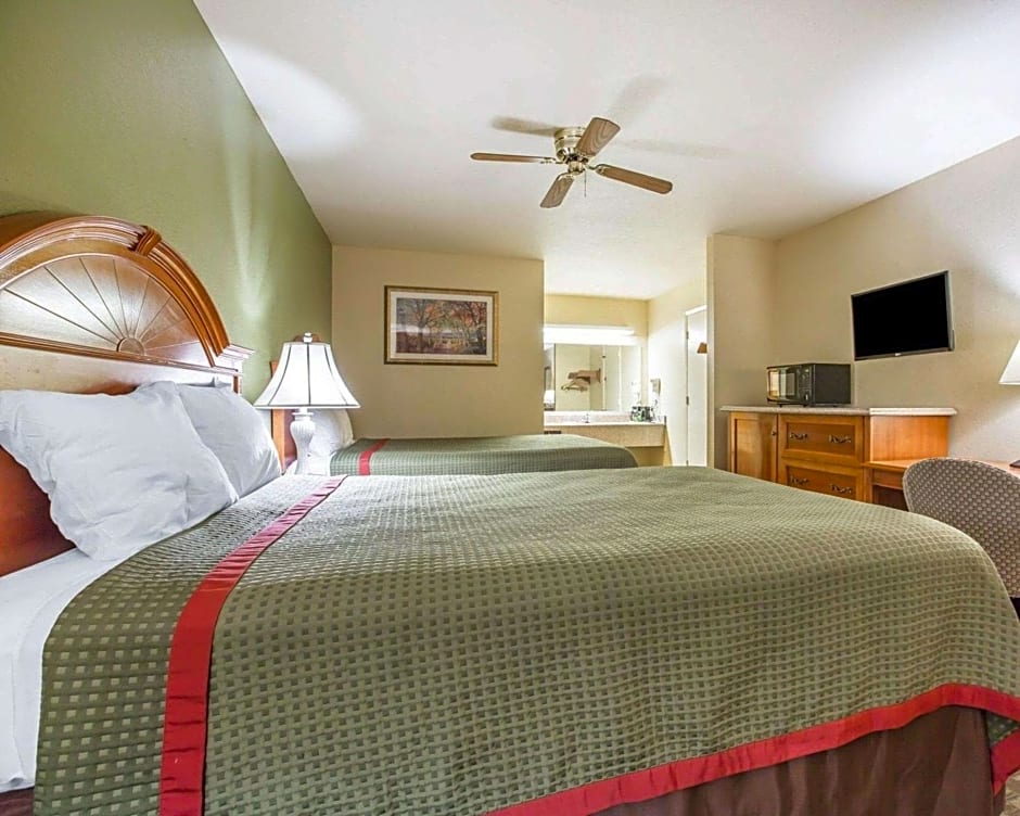 Rodeway Inn Delano