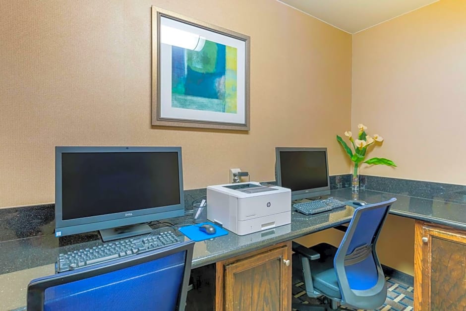 Best Western Plus Wasco Inn & Suites