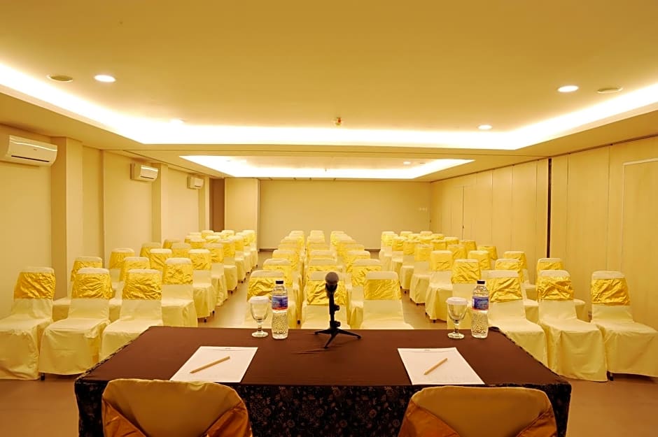 Mutiara Hotel and Convention