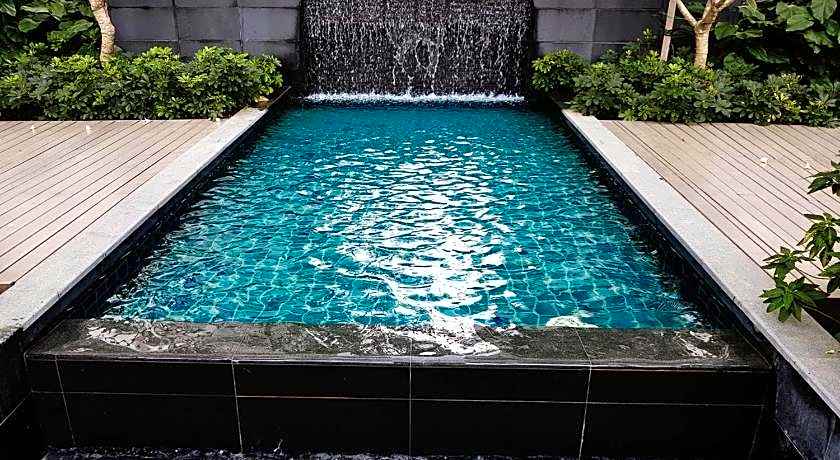 Holi 1Medini Suites Legoland
