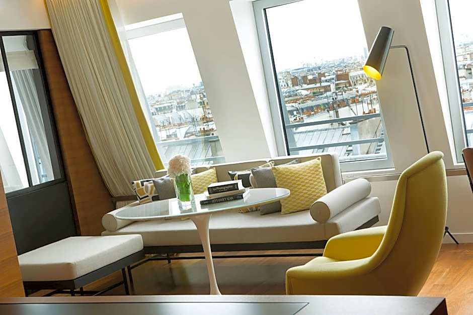 Renaissance Paris Republique Hotel