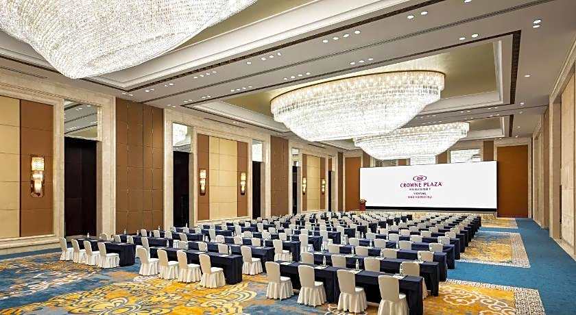 Crowne Plaza Yichang By IHG