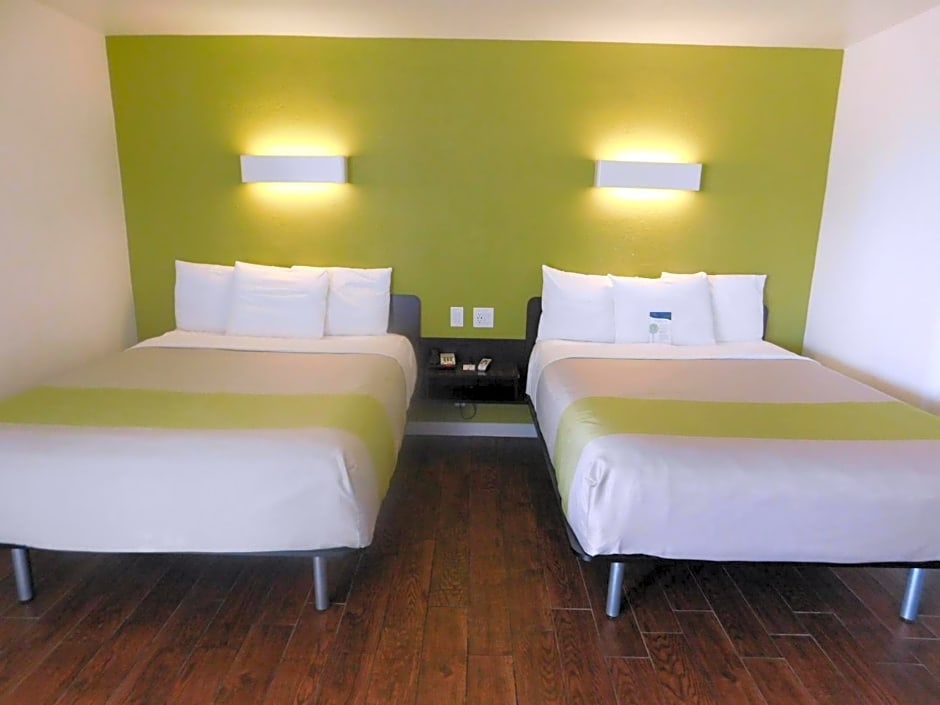 Motel 6 - Downtown Monterey