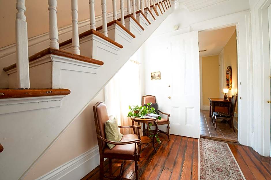 HOSTEL Auberge NOLA