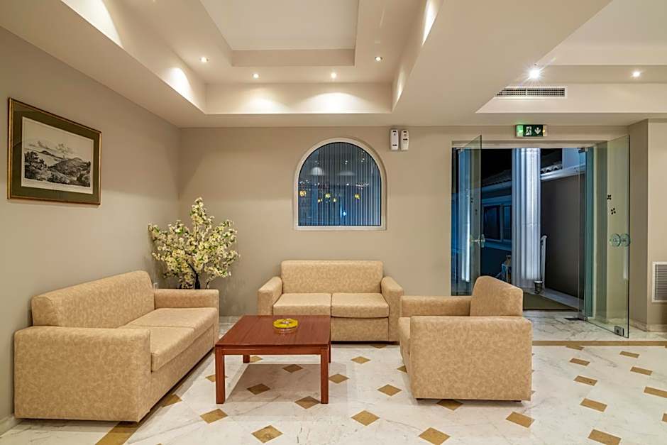 Daisy Hotel