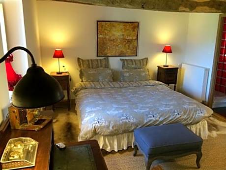 Double or Twin Room with Private Bathroom