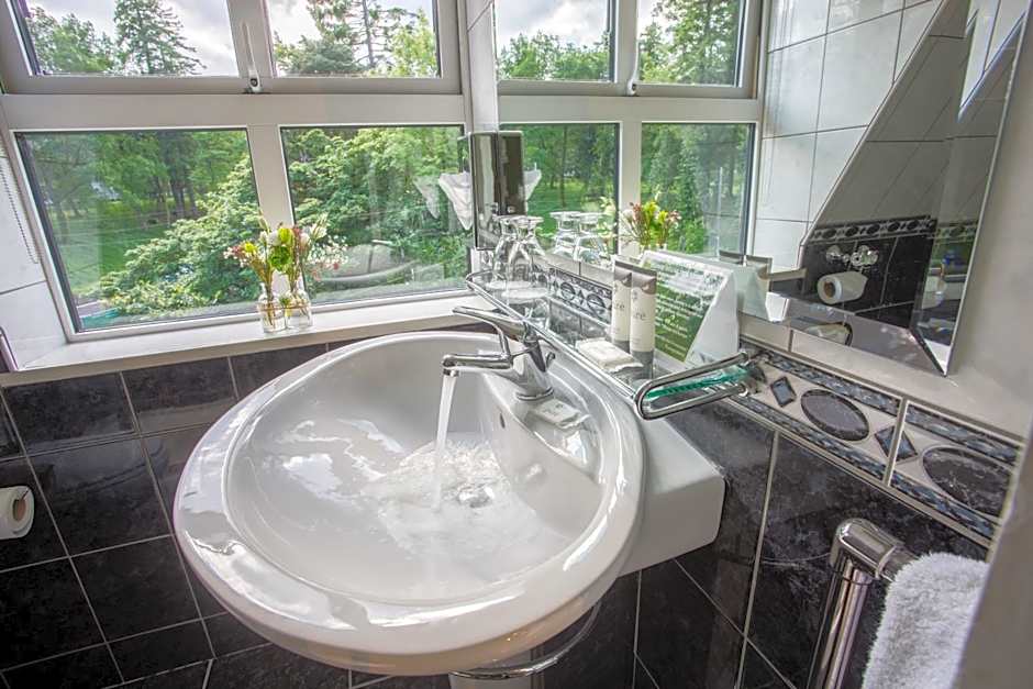 The Glendalough Hotel