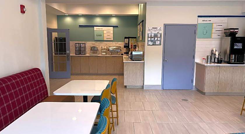 Garner Hotel Mahwah By IHG