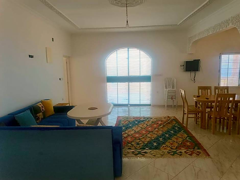 Villa en el campo sobre el mar